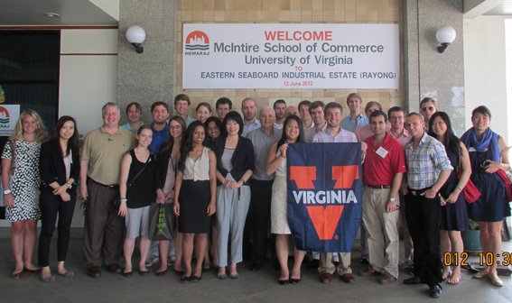 Hemaraj Welcomes Study Group from Virginia University